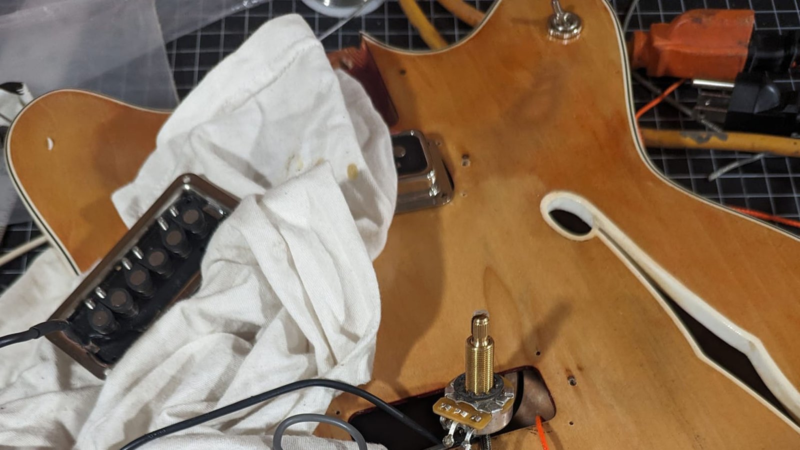Electronics being stuffed into a Fender Coronado II body